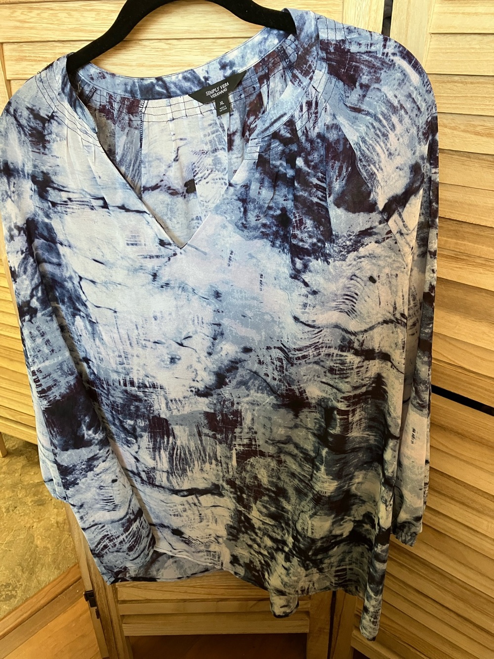 Simply Vera Vera Wang Light Blue Abstract V-Neck Tunic XL